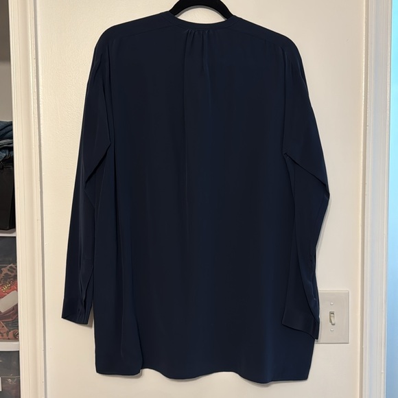 Vince Navy Blue Silk Tunic Top - Picture 2 of 10
